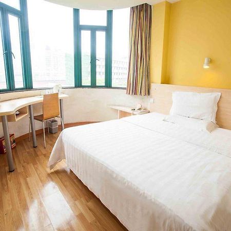 7 Days Inn Shenyang Bei Hang Commercial Street Esterno foto