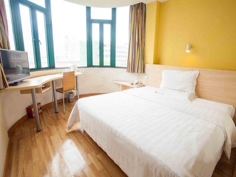 7 Days Inn Shenyang Bei Hang Commercial Street Esterno foto